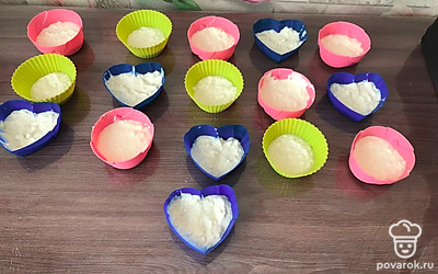 Разложите по формам. 