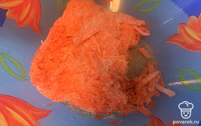 Берем морковь. 