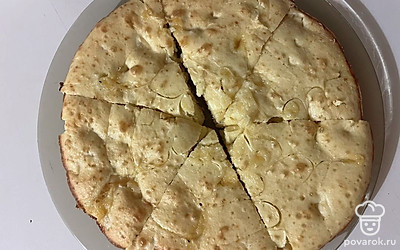 Подавайте к столу с горячим чаем.