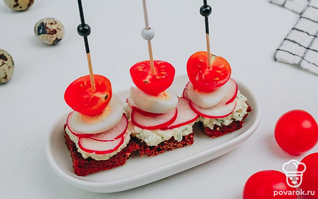 Канапе с редисом — Рецепт с фото