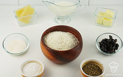 Поставьте духовку разогреваться до 180 °C.