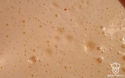 Добавить масло. 