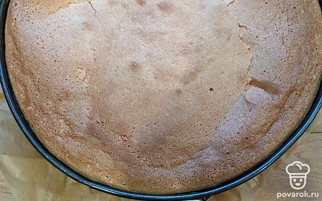 Бисквит «Пушистый» для тортов — Рецепт с фото