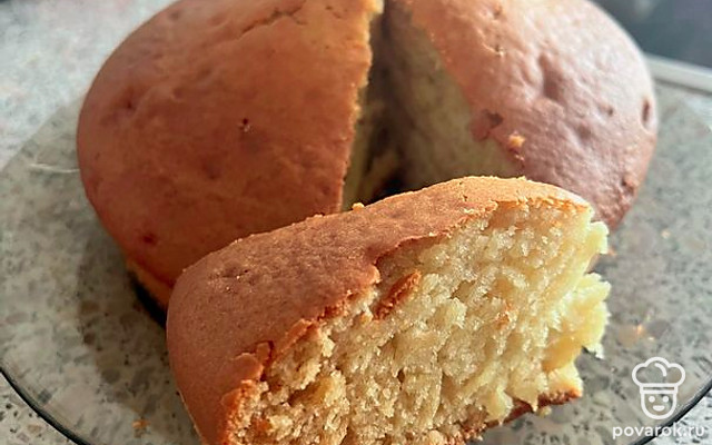 Бисквит без яиц на кефире — Рецепт с фото