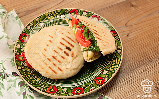 Цезарь-ролл в лаваше — Рецепт с фото
