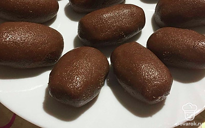 Сформируйте пирожные той формы, которая вам больше нравится.