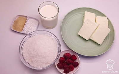 Заранее замочите желатин водой и растопите его.