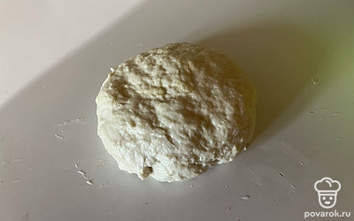 Готовьте вашу любимую выпечку с тестом по этому рецепту. Тесто подходит и для запекания в духовке, и для жарки в масле. 