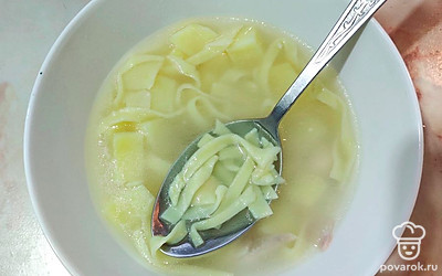 Домашняя лапша — отличный вариант для супа! Приятного аппетита!