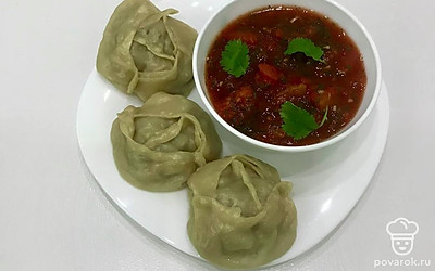 Подавать горячими со сметаной или с домашним томатным соусом.