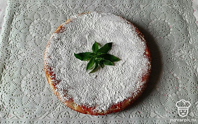 Яблочный пирог на сковороде — Рецепт с фото