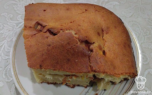 Нежный пирог с хурмой на молоке — Рецепт с фото