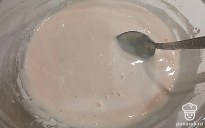 Тщательно перемешайте, чтобы не было комочков. 