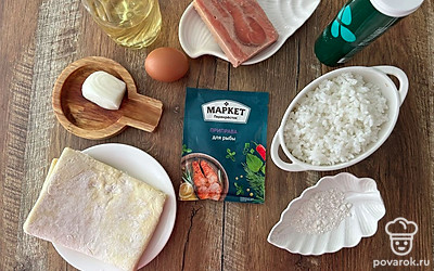 Подготовьте ингредиенты. Рис заранее отварите.