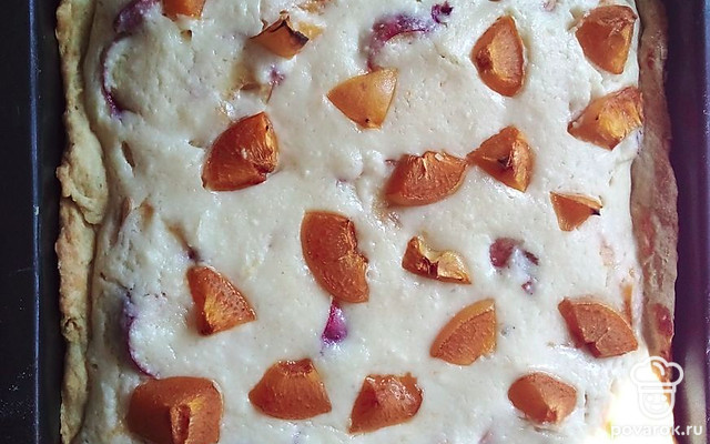 Песочный пирог с творогом и абрикосами — Рецепт с фото