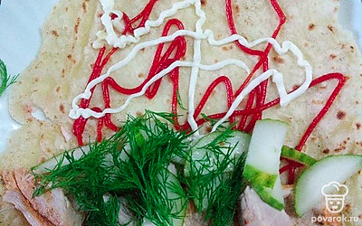 Добавьте веточку укропа.