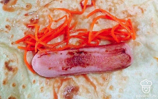 Домашний лаваш с сосисками на гриле — Рецепт с фото