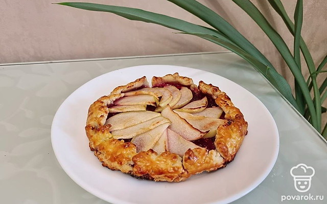 Галета с яблоками и малиновым вареньем — Рецепт с фото