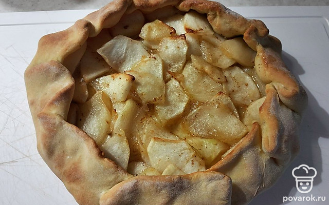 Ароматная галета с карамелизированными яблоками — Рецепт с фото