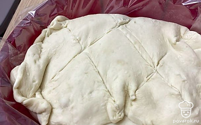 Для украшения можно слегка добавить разрезы.