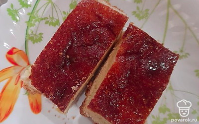 Подавать пирог остывшим, к чаю или кофе.