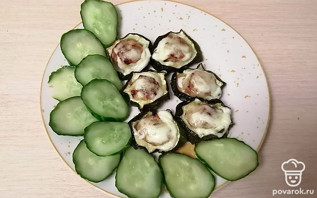 Кабачки, начиненные фаршем «Шайбочки» — Рецепт с фото