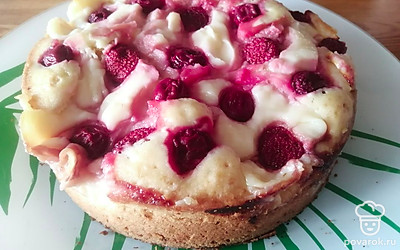 Пирог с заварным кремом готов. 