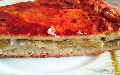 Пирог получается очень вкусный, сочный и пышный.