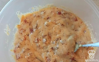 Варенье смешать с содой. 