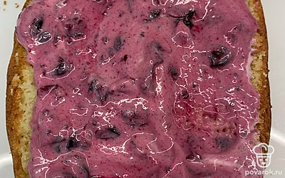 Смазываю кремом.