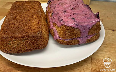 Убрать в холодильник на 1,5 часа до застывания. 