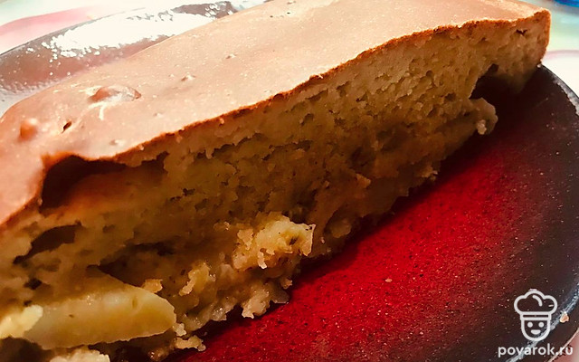 Заливной пирог на кефире с картофелем — Рецепт с фото