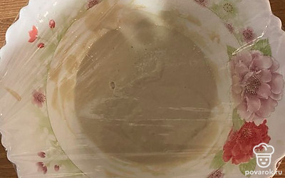 У нас получилась опара, даём ей постоять 30 минут в тёплом месте.