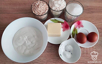 Рассчитайте нужное количество всех необходимых ингредиентов. Используйте яйца комнатной температуры.