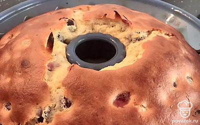 Проверять готовность зубочисткой.