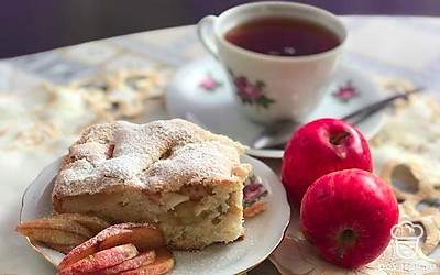 При подаче можно украсить яблочными дольками. Приятного аппетита!!!