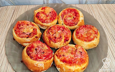 Чтобы произвести впечатление, подавайте блюдо горячим, со сладким чаем.