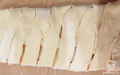 Нижний край подогните. 