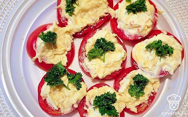 Вкуснейшие закусочные помидоры с сыром — Рецепт с фото