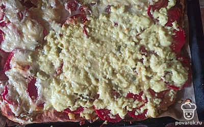 Поставьте в духовку до расплавления сыра. 