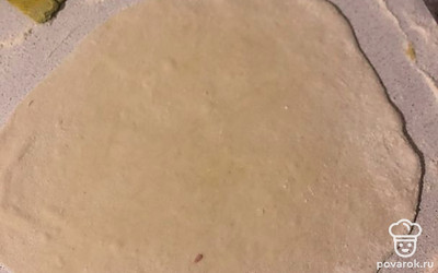 Раскатываем тесто. 