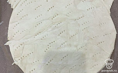 Проколоть вилкой, так лучше пропечется.