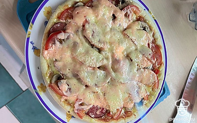 По желанию пройдитесь горелкой по верхнему слою сыра.