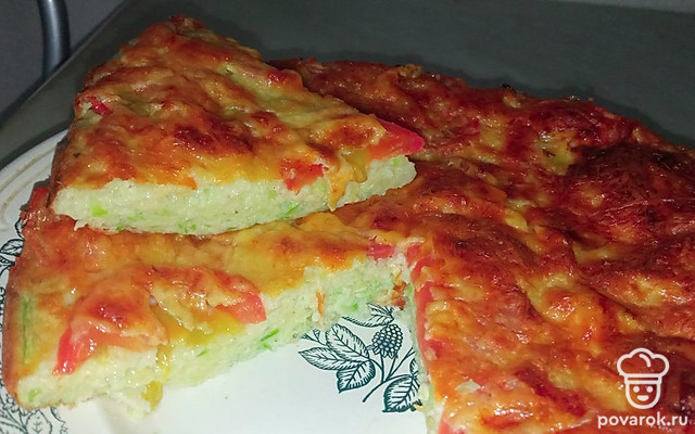 Кабачковая пицца с сыром и томатом — Рецепт с фото