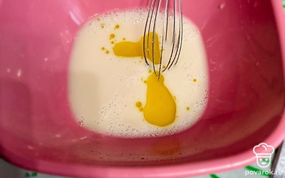 Добавляем оливковое масло.