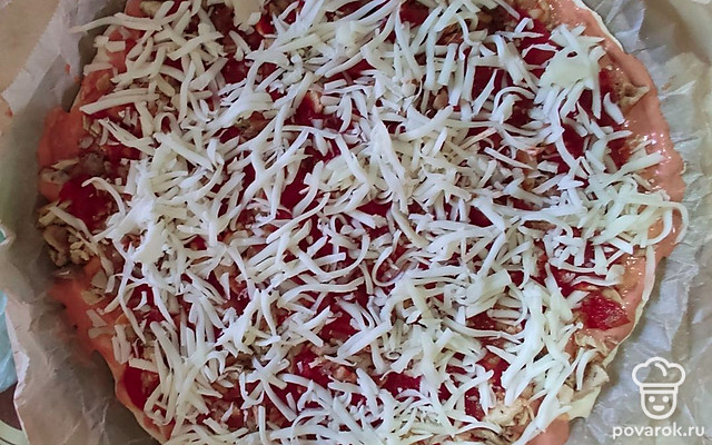 Пицца с консервированными томатами и курицей — Рецепт с фото