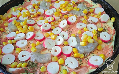 Добавьте консервированную кукурузу.