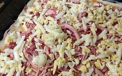 Второй слой - яйца.