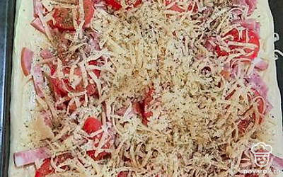 Посыпать перцем.