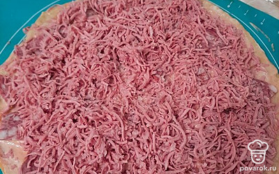 Добавляем другой вид колбасы, если есть такое желание.